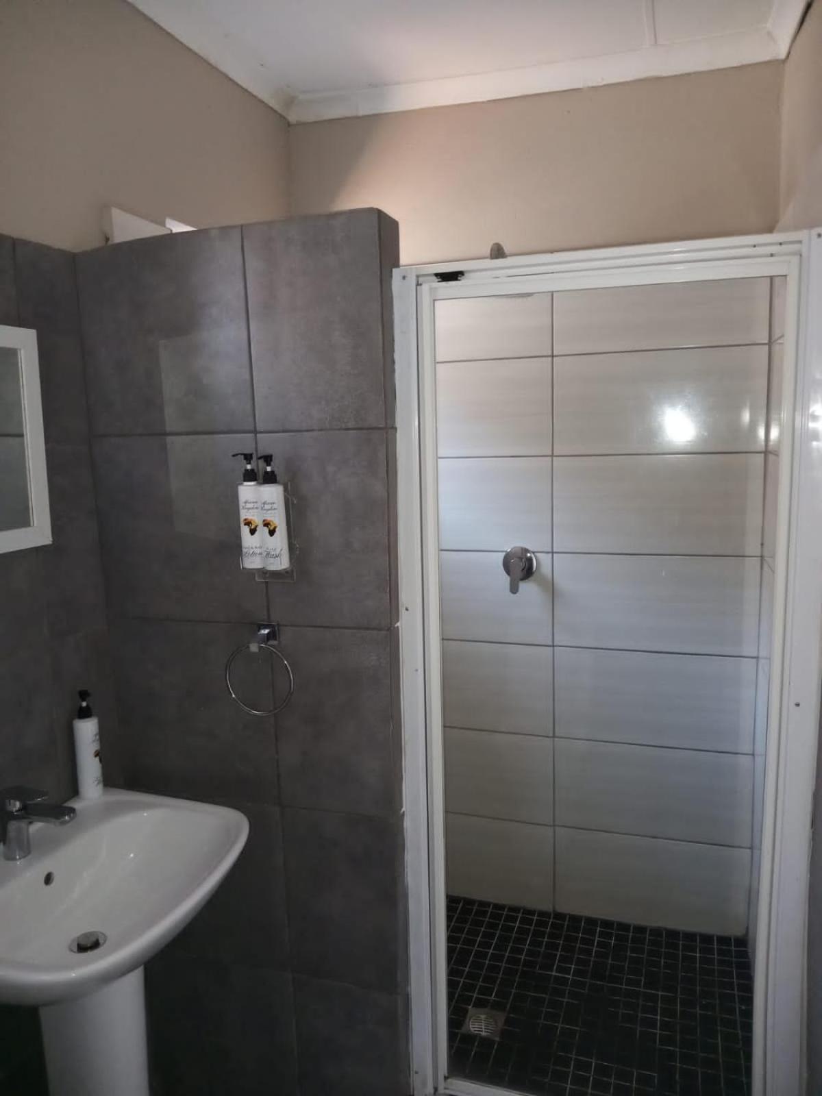 African Kingdom Guest House Boksburg Dış mekan fotoğraf