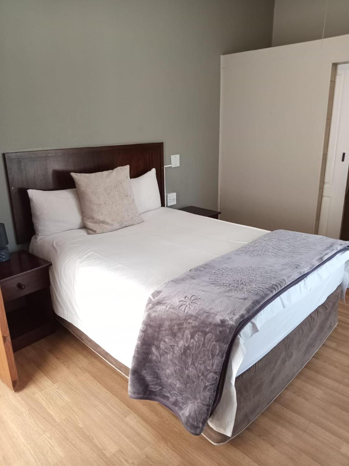 African Kingdom Guest House Boksburg Dış mekan fotoğraf