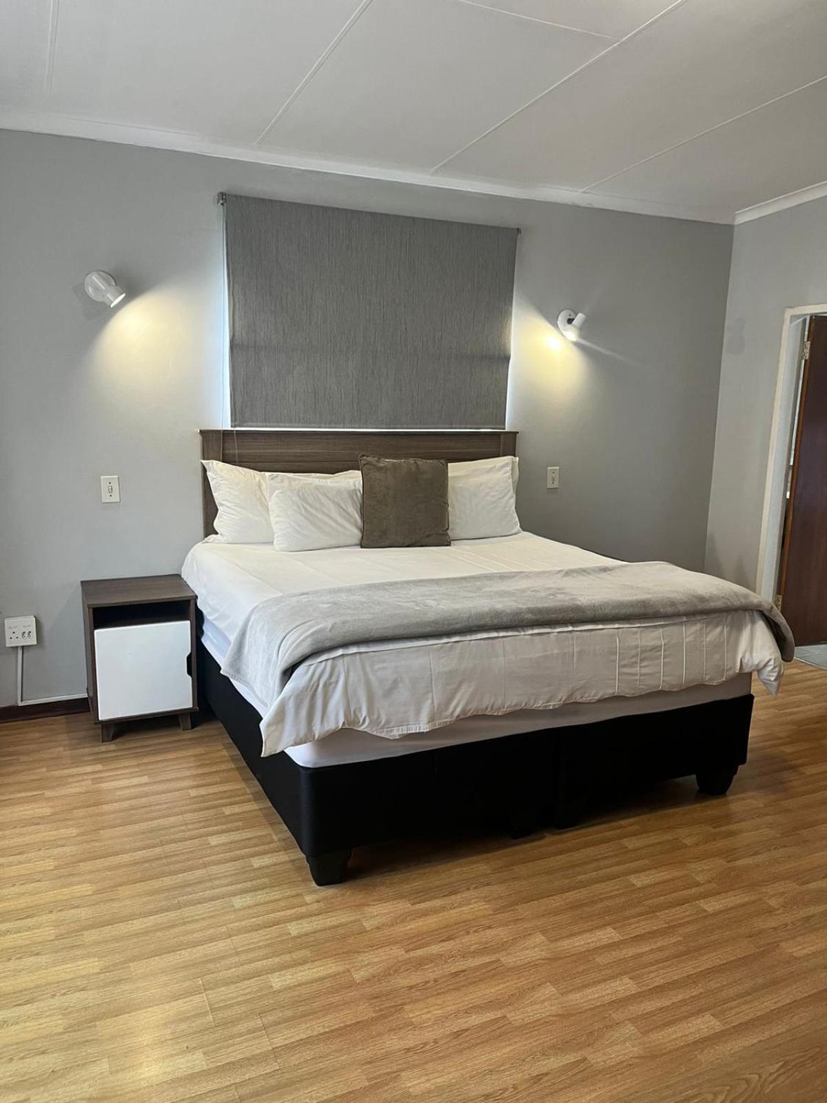African Kingdom Guest House Boksburg Dış mekan fotoğraf